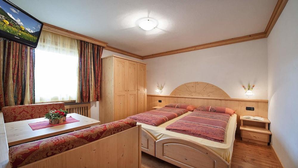 Hotel Champagne Livigno Exterior photo